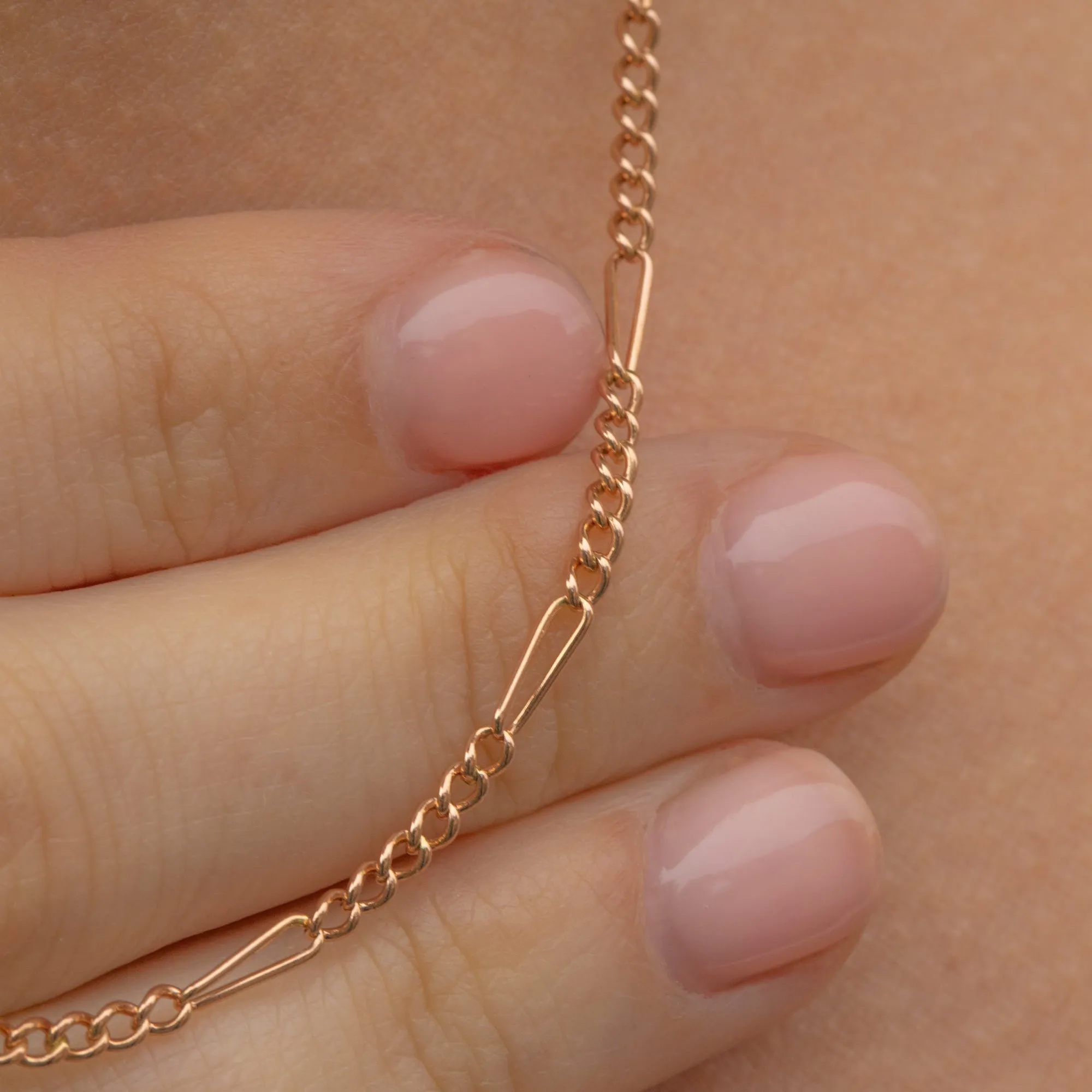 16" Antique 9ct Gold Figaro Chain, Bolt-Ring