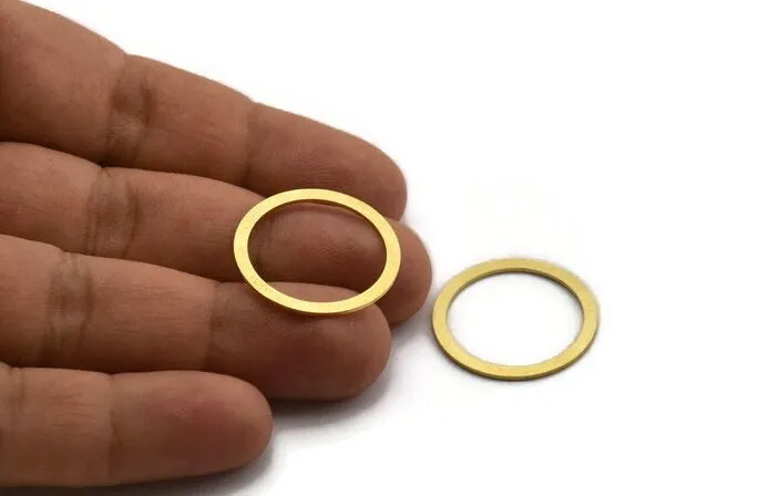18mm Circle Connectors, 12 Raw Brass Circle Connectors (24x2x0.80mm) A5676