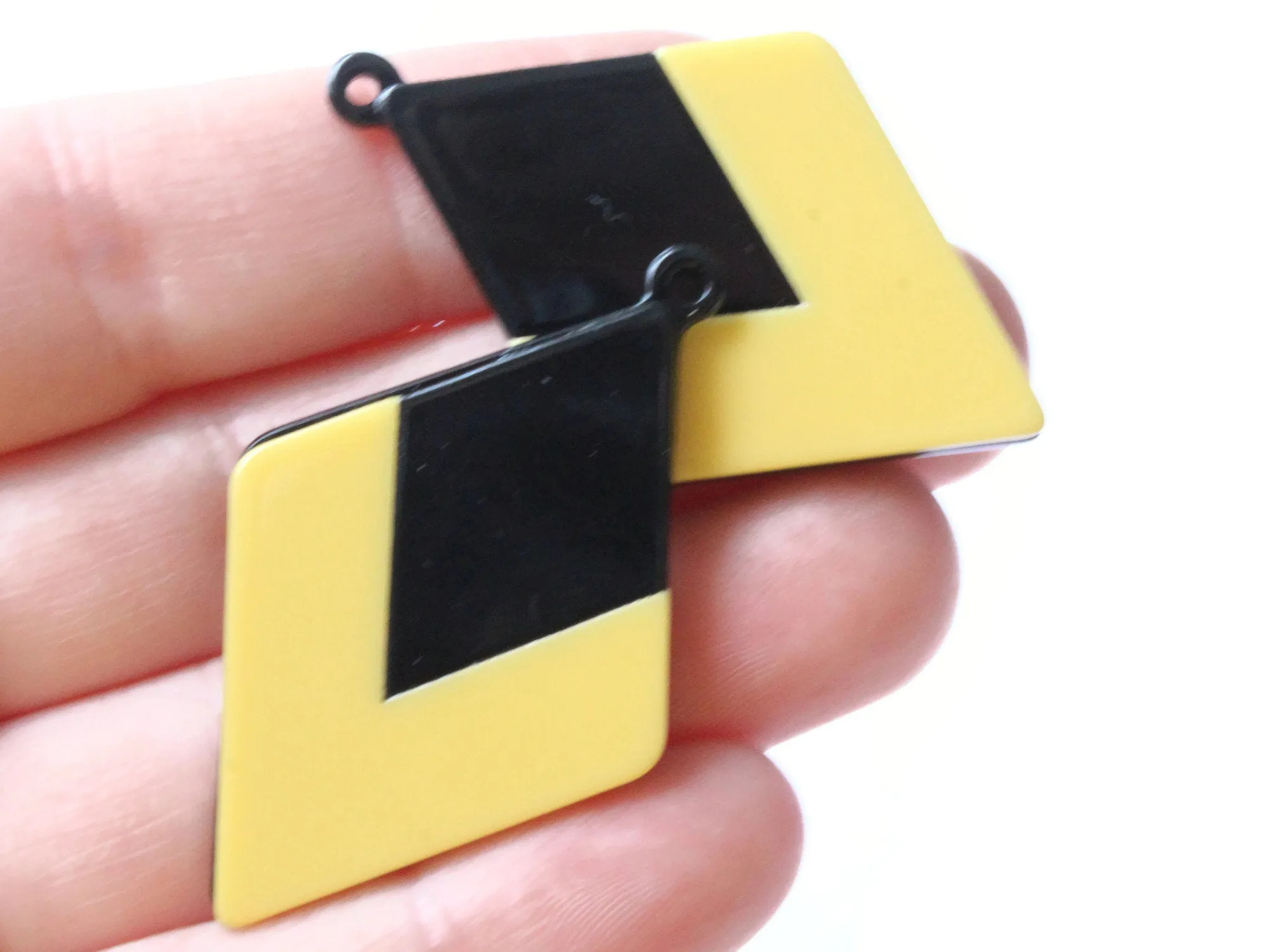 2 45mm Yellow and Black Resin Diamond Pendants