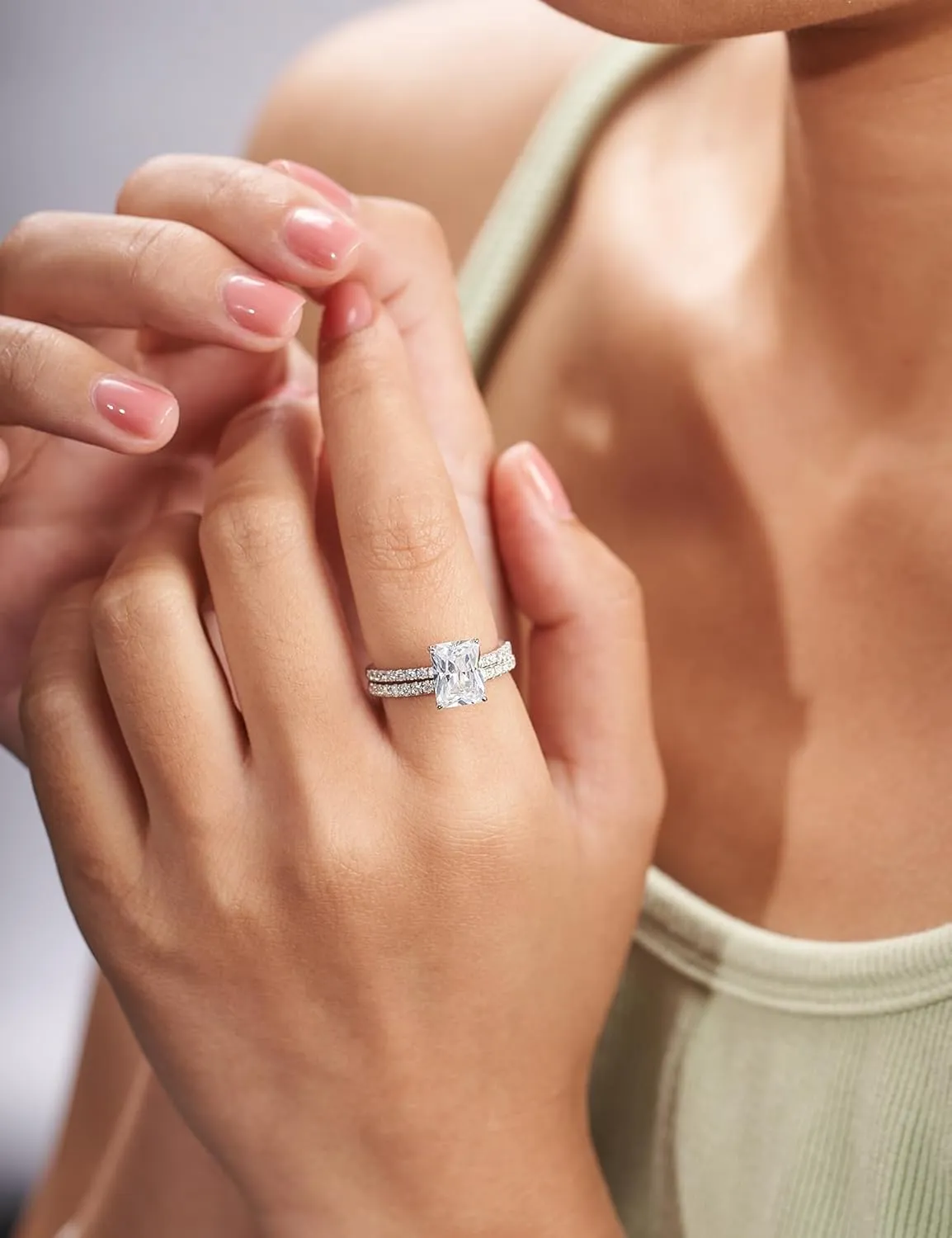 2CT Pear Shaped Engagement Rings for Women Teardrop Sterling Silver Rings with 18K White Gold Plated Cubic Zirconia Wedding Rings for Women Promise Rings for Her