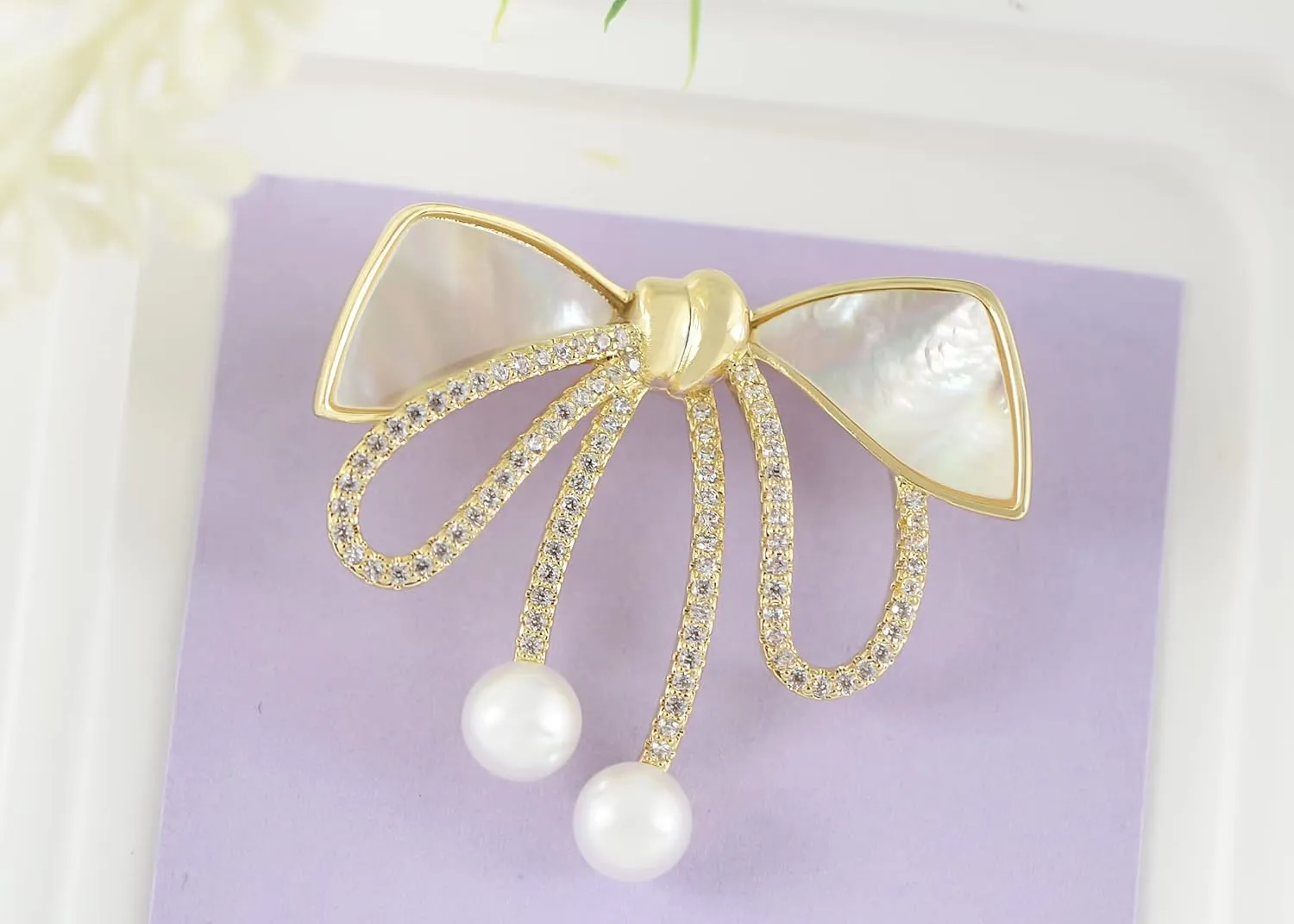Alilang Cubic Zirconia Bridal Natural Seashell Bowknot Brooches Pins Crystal Rhinestones Vintage Women Accessory