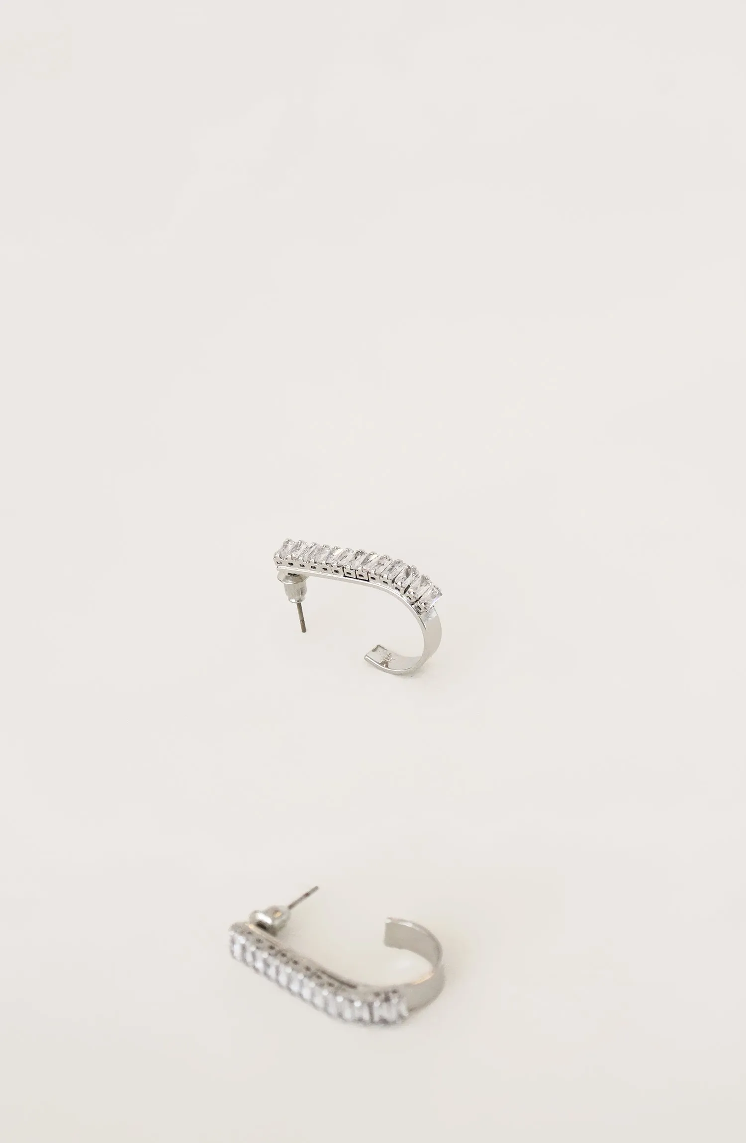 Earring (OTJ-1393 SILVER)