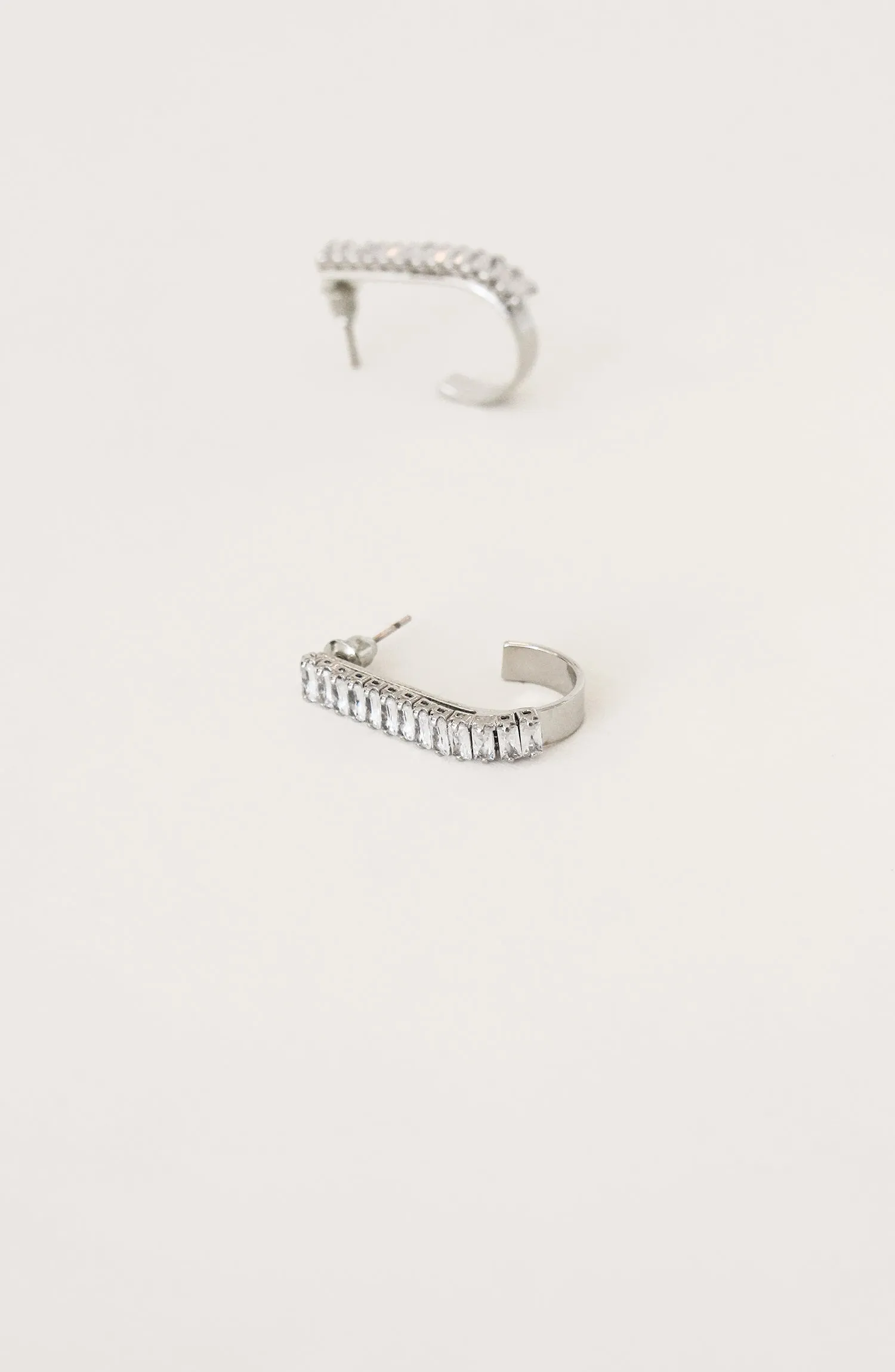 Earring (OTJ-1393 SILVER)