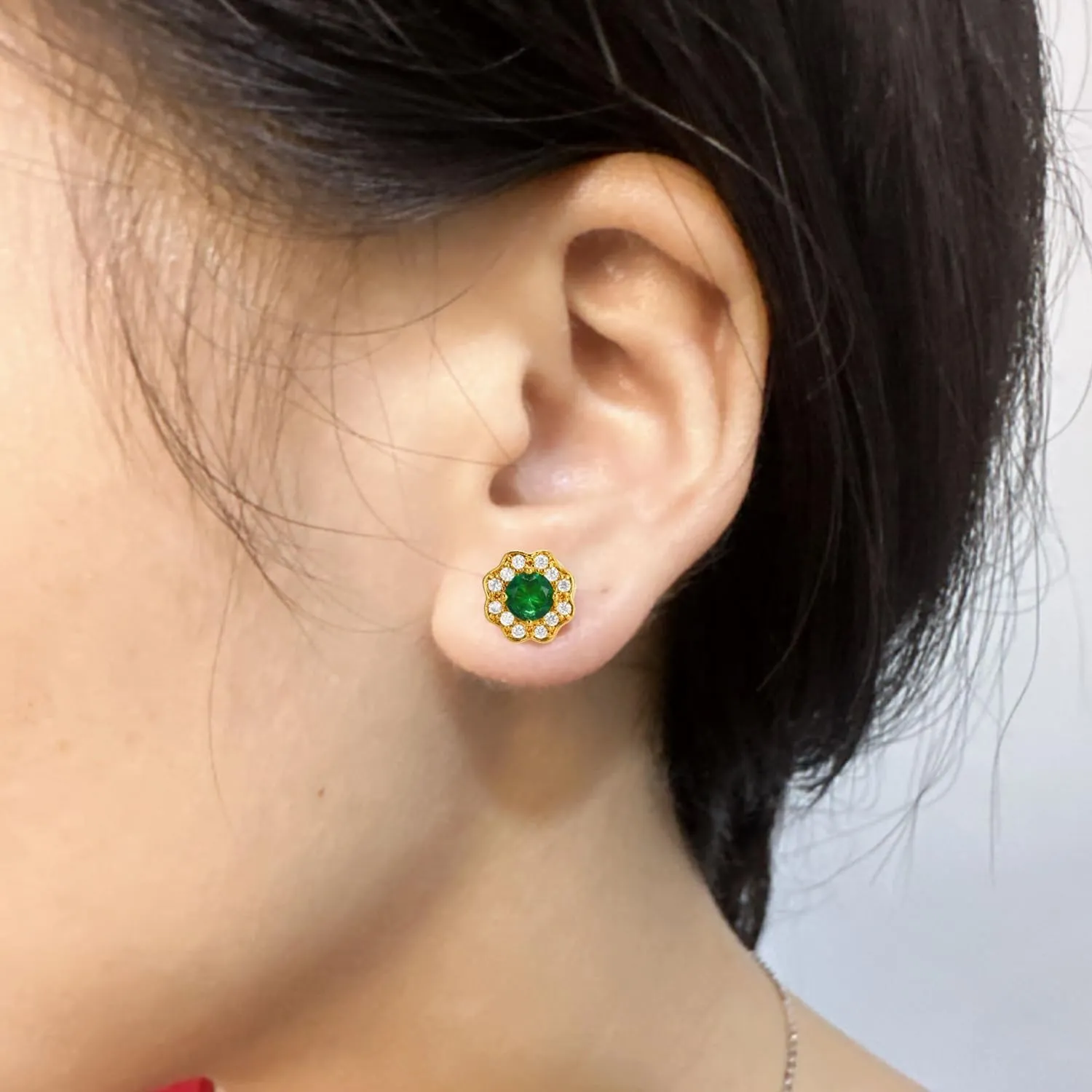 Emerald Earrings for Women 18K Gold Plated Green Stud Earrings 5mm Birthstone Earrings Cubic Zirconia Earrings Studs CZ Earrings Fashion Jewelry Gifts Hypoallergenic