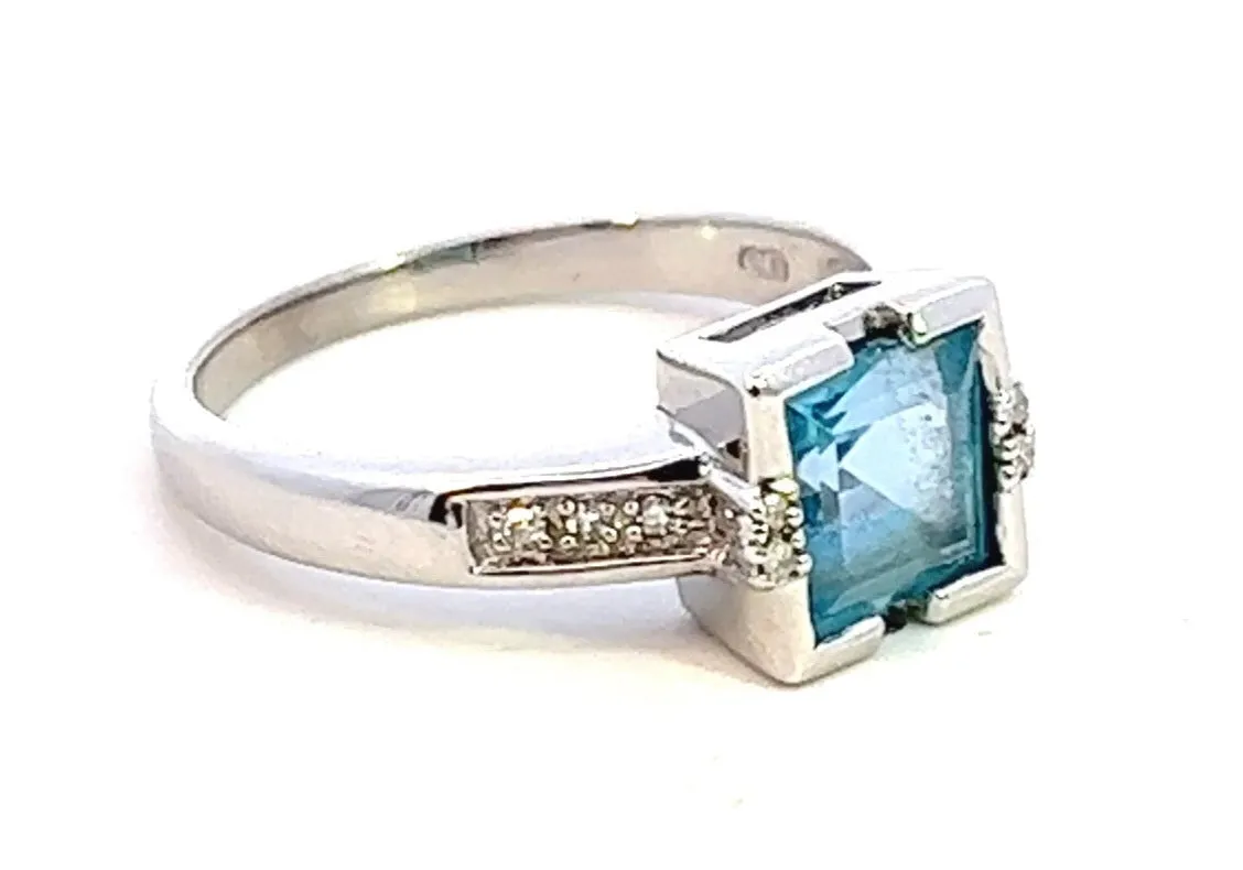 Exquisite White Gold Blue Topaz & Diamond Ring