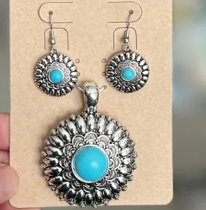 Fashion Turquoise Concho Pendant and Earrings Set