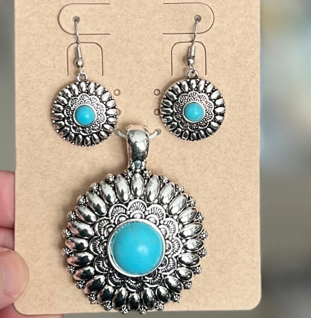 Fashion Turquoise Concho Pendant and Earrings Set