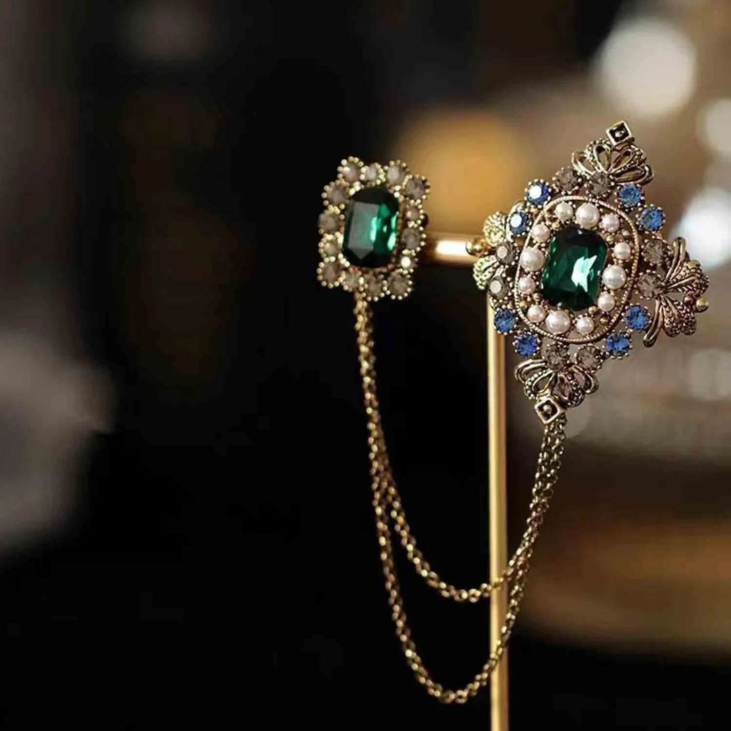Gold Silver Plated Chain Rose Flower Violin Five-pointed Star Brooches Collar Pins Crystal With Hanging Chain Suit Shirt Lapel Brooch Pin Fashion Jewelry for Men Boy