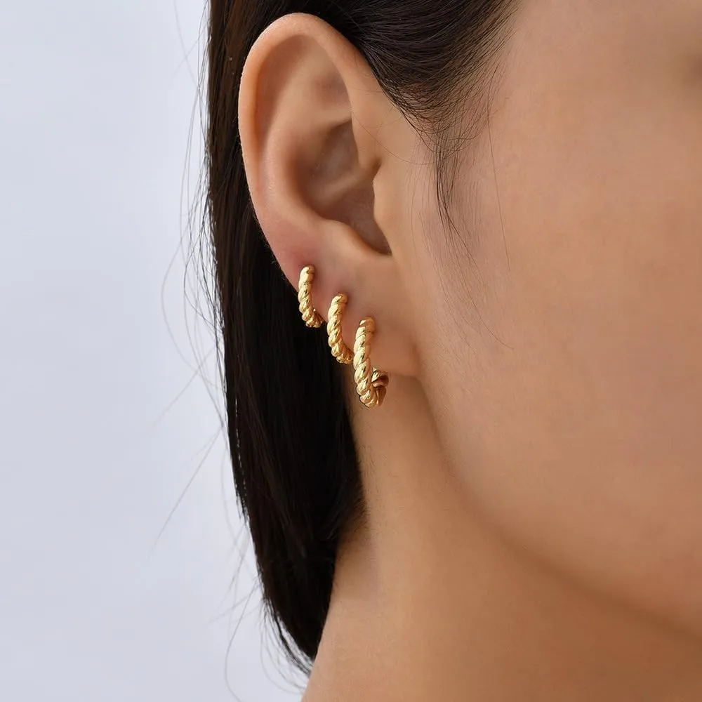 Heart Hoop Earrings Set for Women 6PCS 14K Gold Plated Lightweight Square Star Heart Twist Huggie Hoop Earrings for Women Gold Rectangle Earring for Women Dainty Valentine's Day Earrings Jewelry for Her