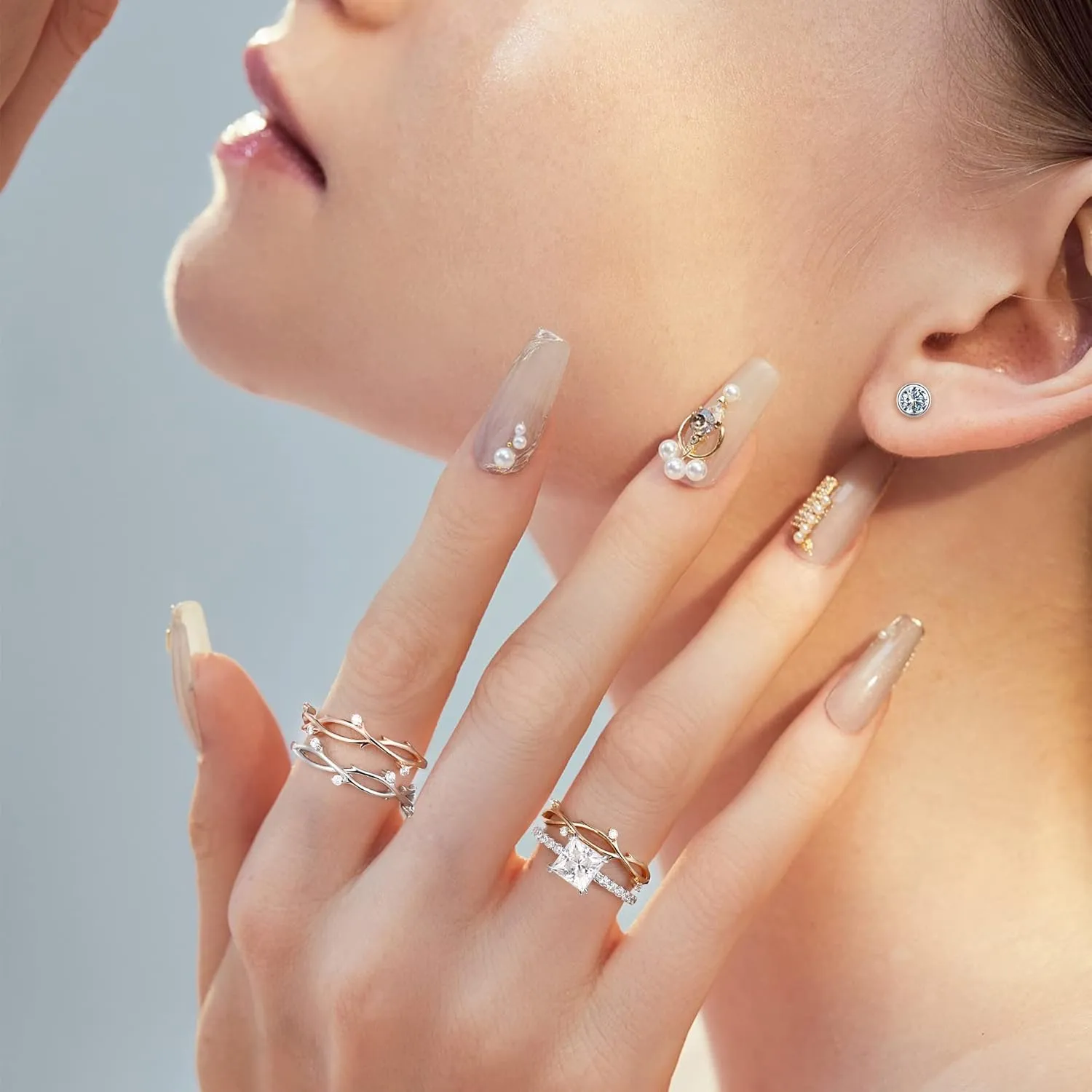 MOOSEA Princess Moissanite Rings for Women, 1.5ct Lab Created Diamond Rings 14K White Gold Vermeil Engagement Rings