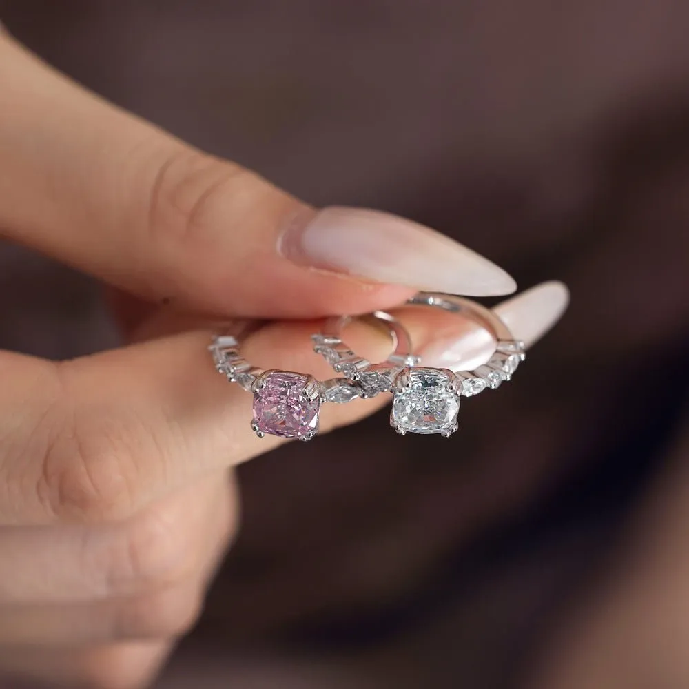 Niche Exquisite Ring
