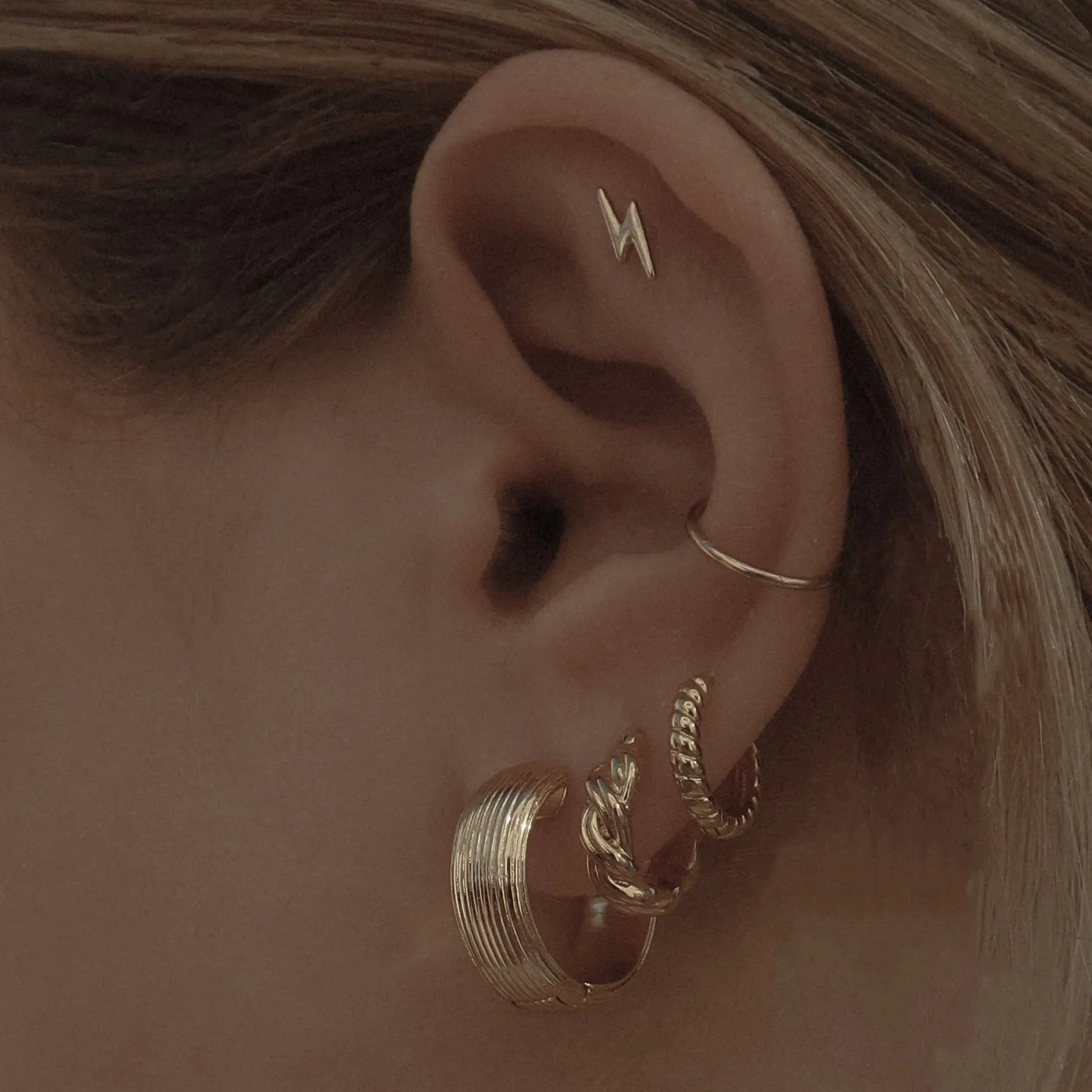 Nina Hoops