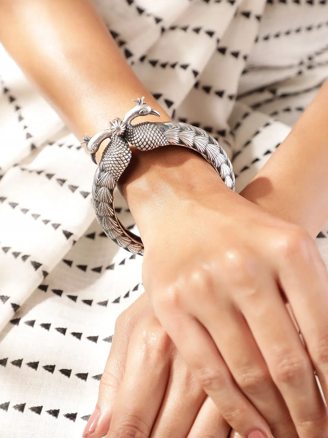 Rubans Enchanted Blooms Oxidized Silver Plated Kada Bracelet