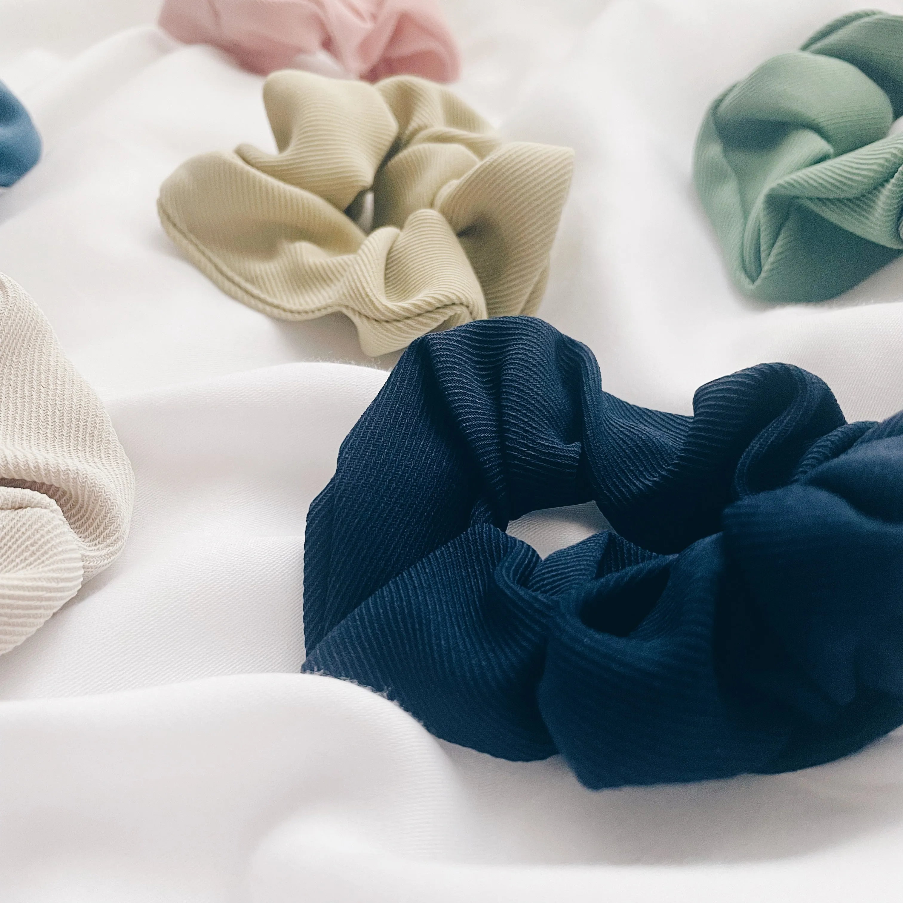Scrunchie : Navy & Green