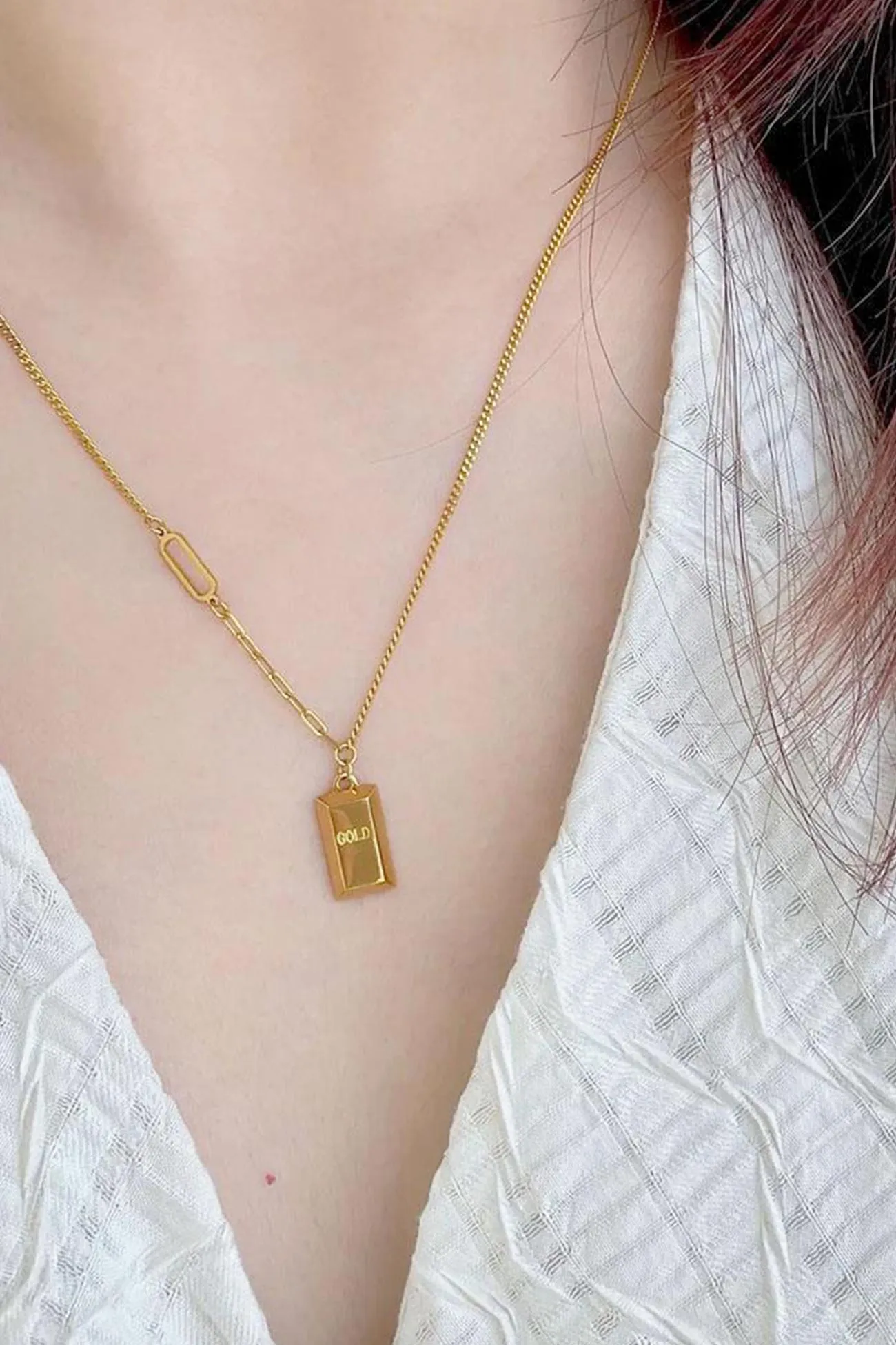 TastyHottie - Small Gold Brick Pendant Necklace