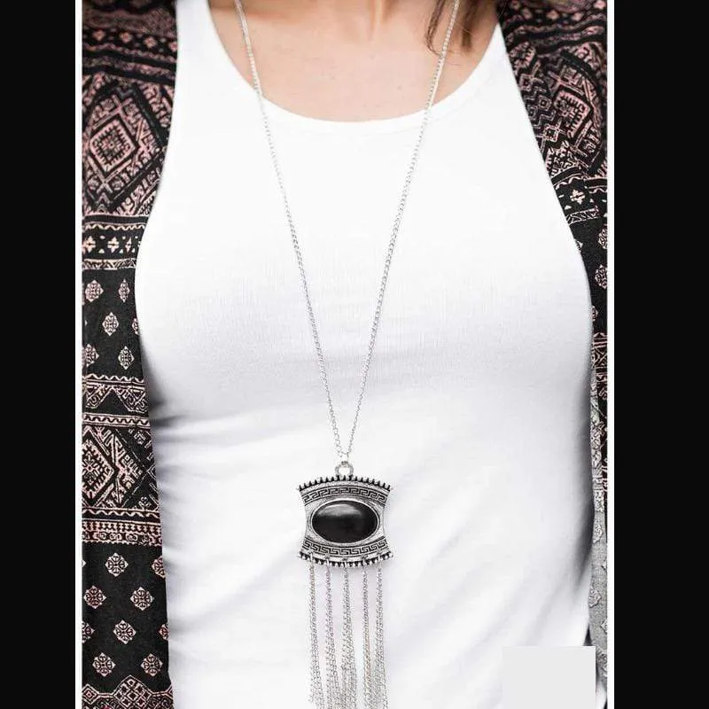 The Empress Black Necklace