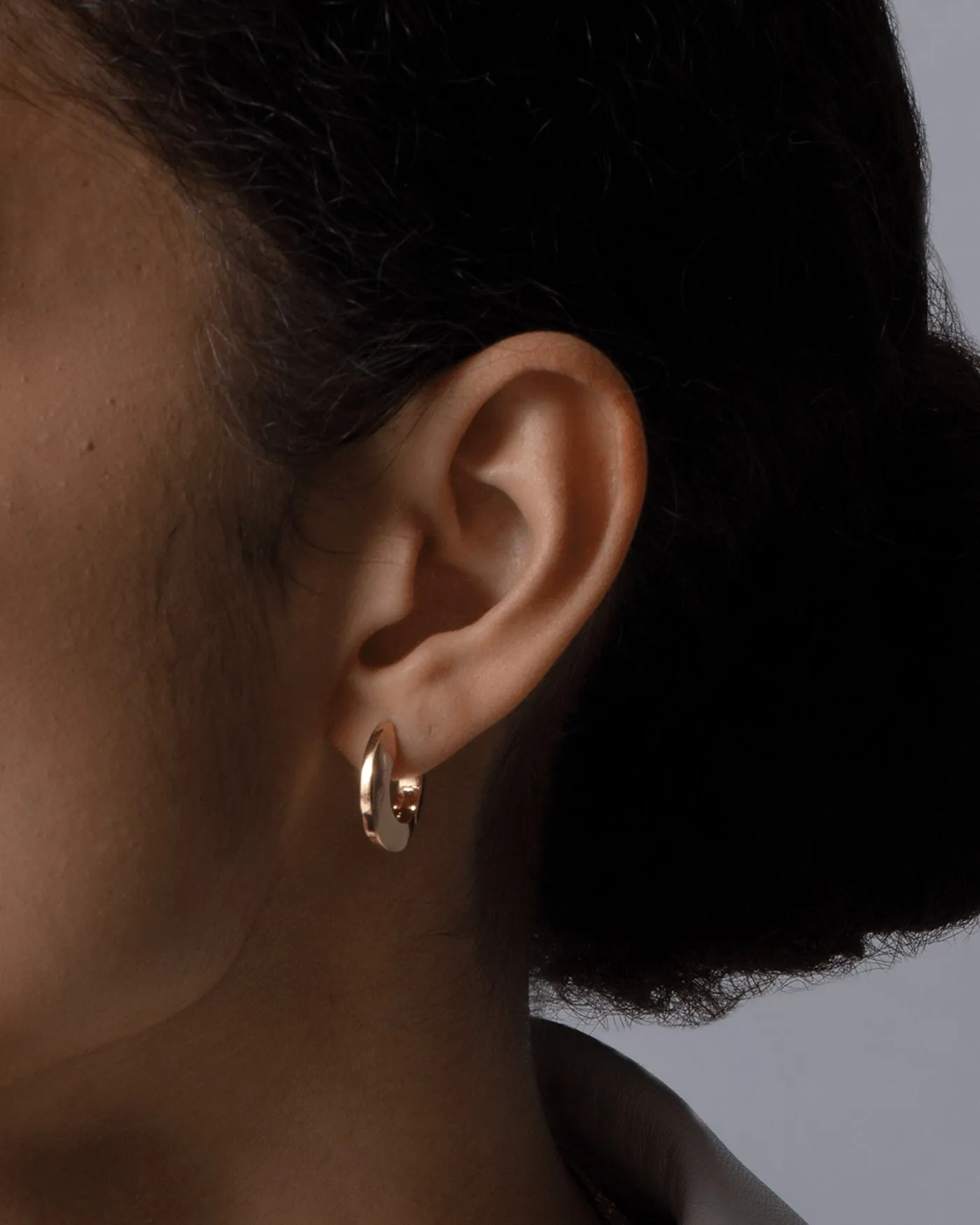 Toni Hinged Hoop Earrings - Small